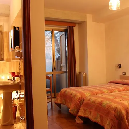 Hotel Ristorante Montecucco Da Tobia